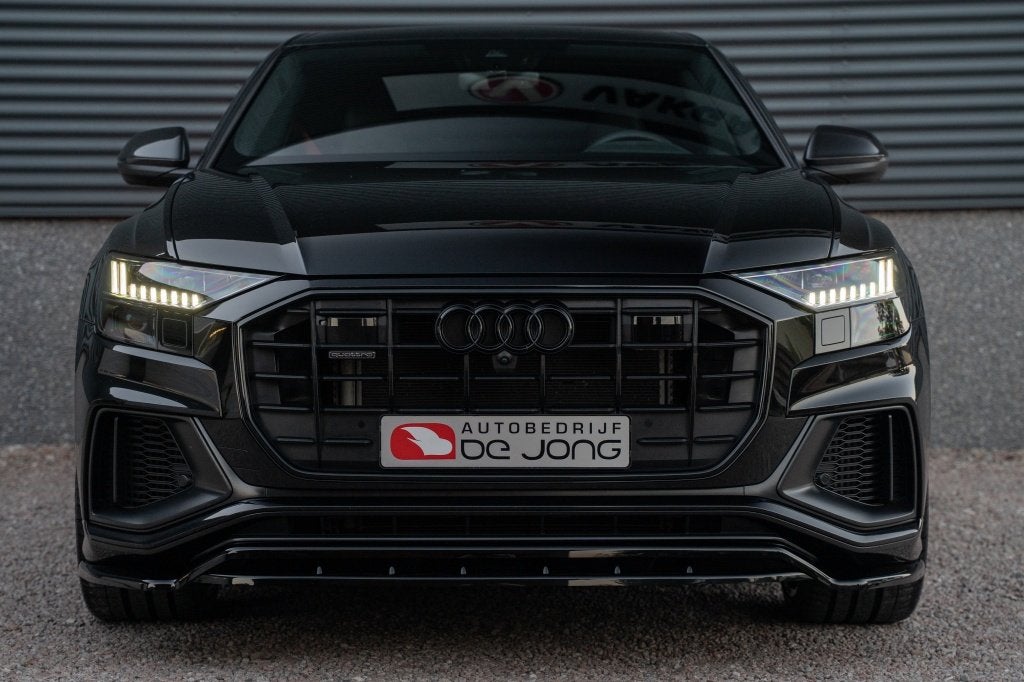 Audi Q8 60 TFSIe Competition 462PK | 24'inch | Carbon | Soft, Auto's, 14 kWh, Gebruikt, 2995 cc, Zwart