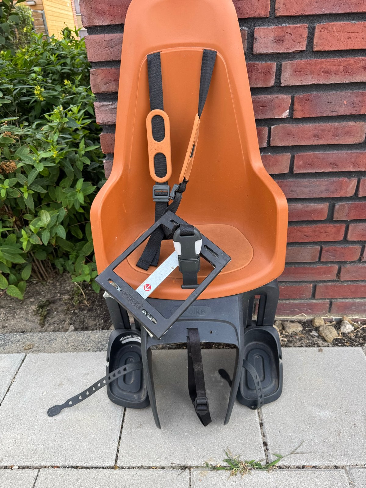 Bobike Achterzitje Fietsstoeltje Bruin/Oranje, Ophalen, Gebruikt, Achterzitje, Voetsteuntjes