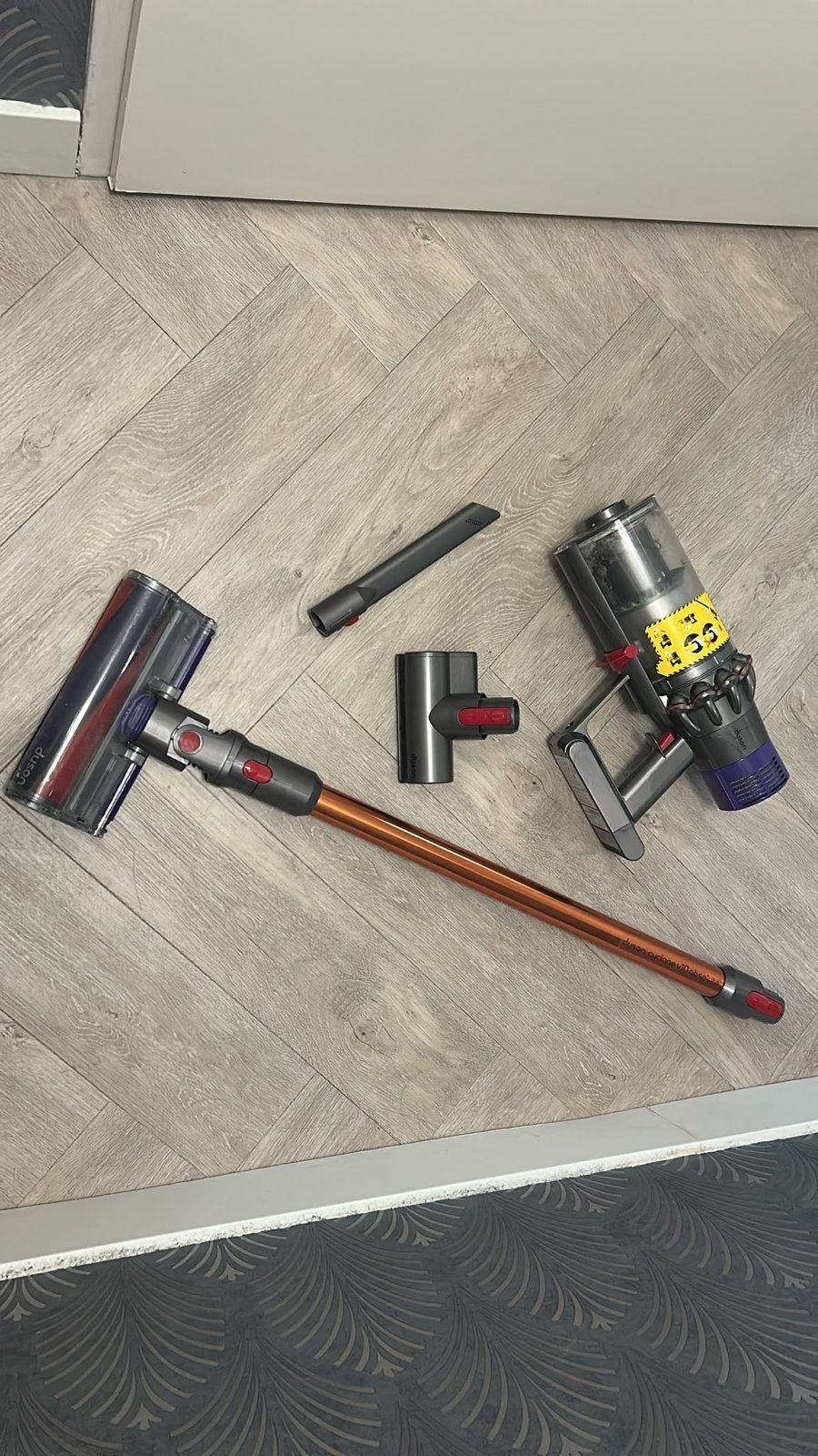 Dyson V10 Absolute Steelstofzuiger, Gebruikt, Draadloos, Ophalen of Verzenden, Dyson