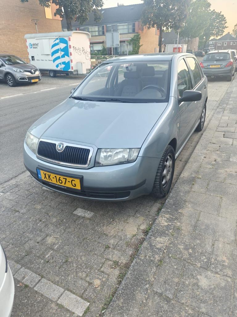 Skoda Fabia 1.4 55KW 2004 Grijs, weinig km's!!, Auto's, Voorwielaandrijving, Zwart, 4 cilinders, Particulier