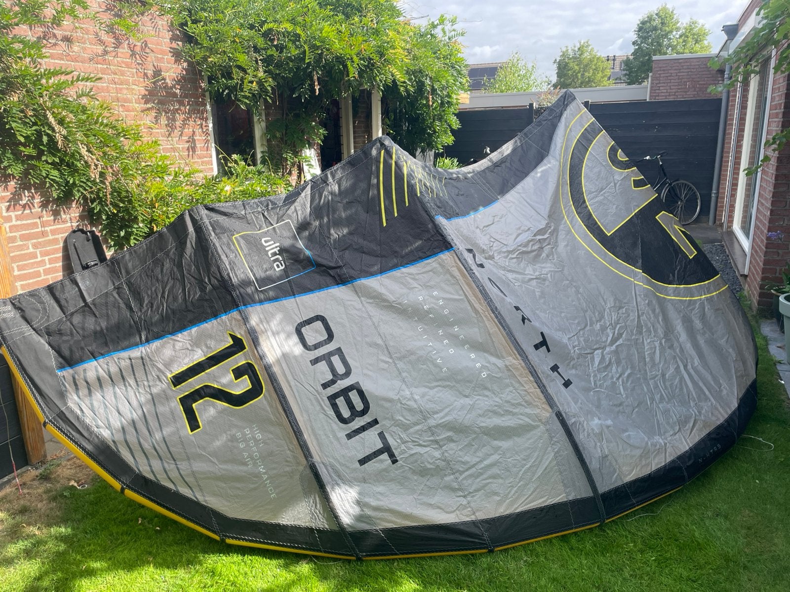 North Orbit Ultra 12m 2025, Watersport en Boten, Kitesurfen, Geen board, Ophalen of Verzenden, Zo goed als nieuw, Kite
