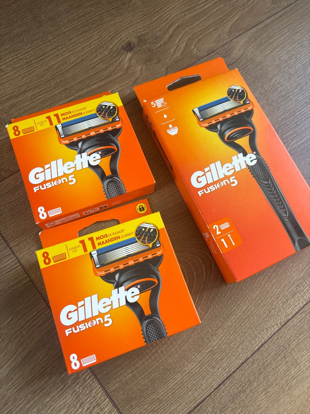 Gillette Fusion 5 Scheermesjes en Houder - Nieuw, Sieraden, Tassen en Uiterlijk, Uiterlijk | Lichaamsverzorging, Ophalen of Verzenden