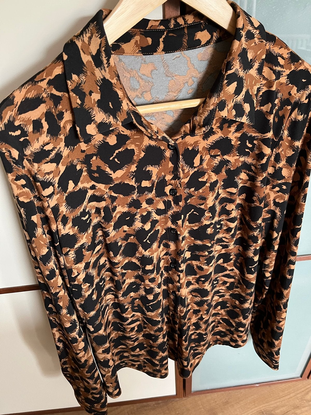 Leopard print blouse - Maat M, Ophalen of Verzenden, Zo goed als nieuw, Maat 38/40 (M), Bruin
