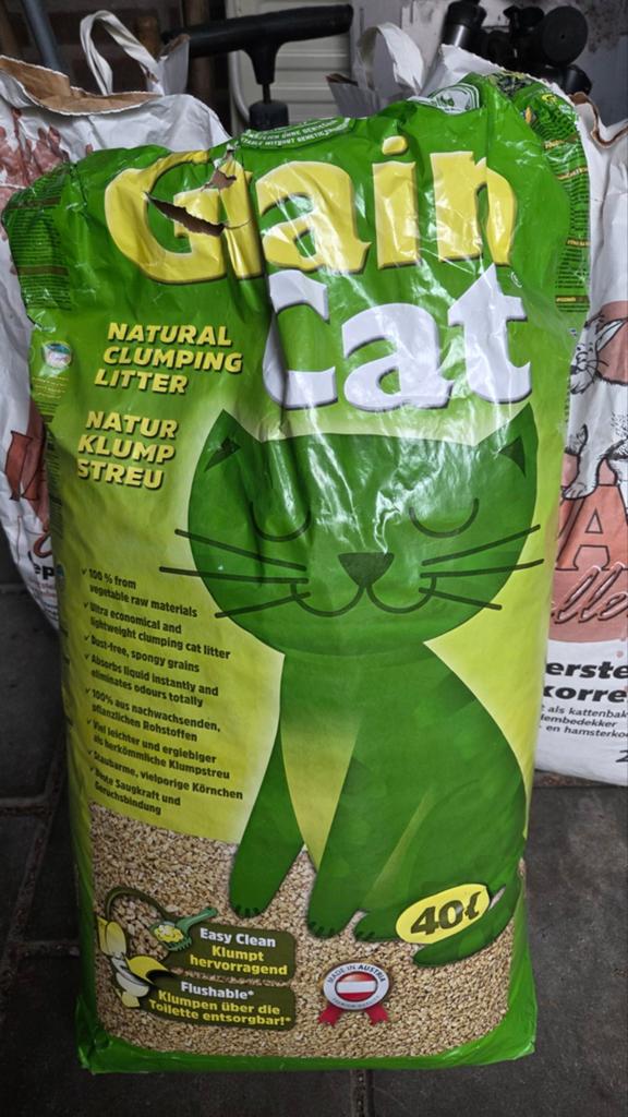 1 zak kattenbakvulling: klontvormend & natuurlijk, Ophalen, Zo goed als nieuw