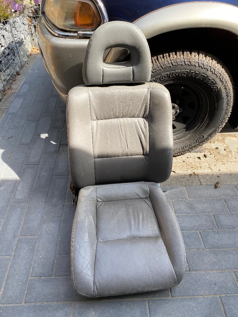 Lederen voorstoeldelen + armsteun, Auto-onderdelen, Interieur en Bekleding, Ophalen, Gebruikt, Mitsubishi