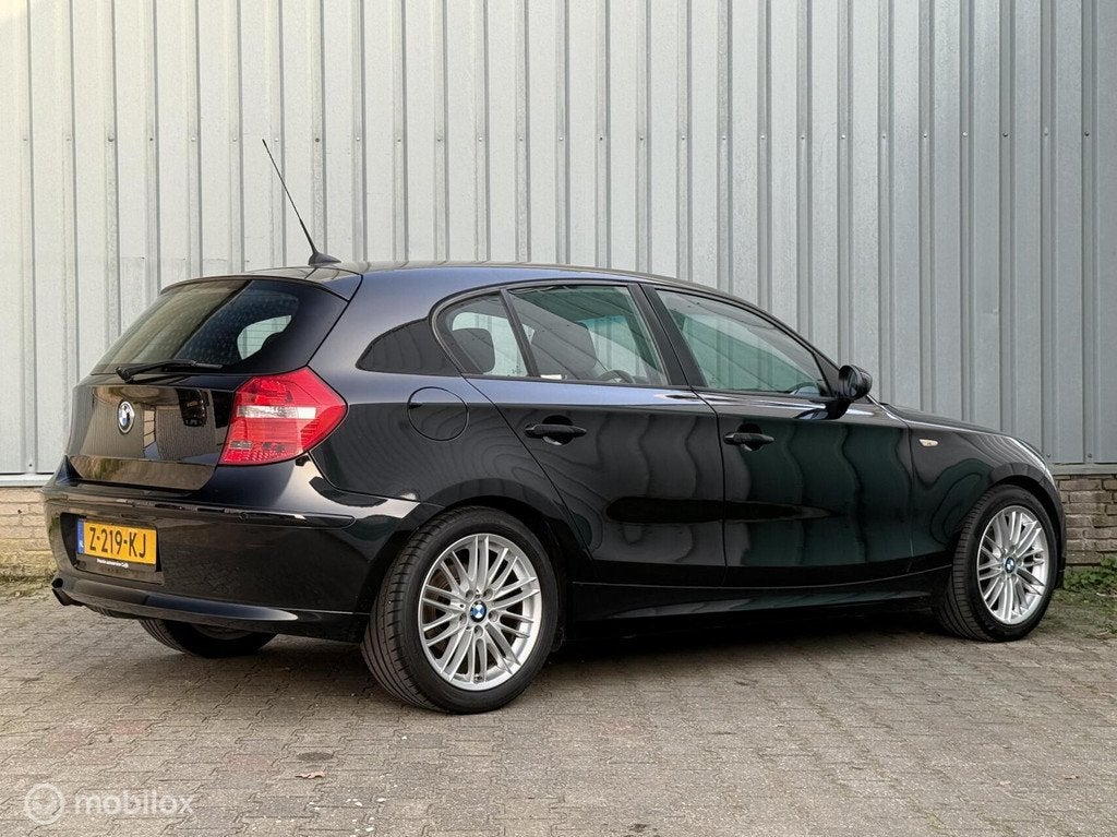 BMW 1-serie 116i | 5-Deurs | Airco | LMV, 1-Serie, Euro 5, 1995 cc, Zwart