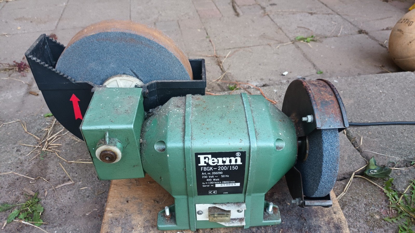 Ferm FBGK-200/150 Werkbankslijpmachine, Doe-het-zelf en Verbouw, Ophalen, Gebruikt, Minder dan 700 watt, Werkbankslijpmachine