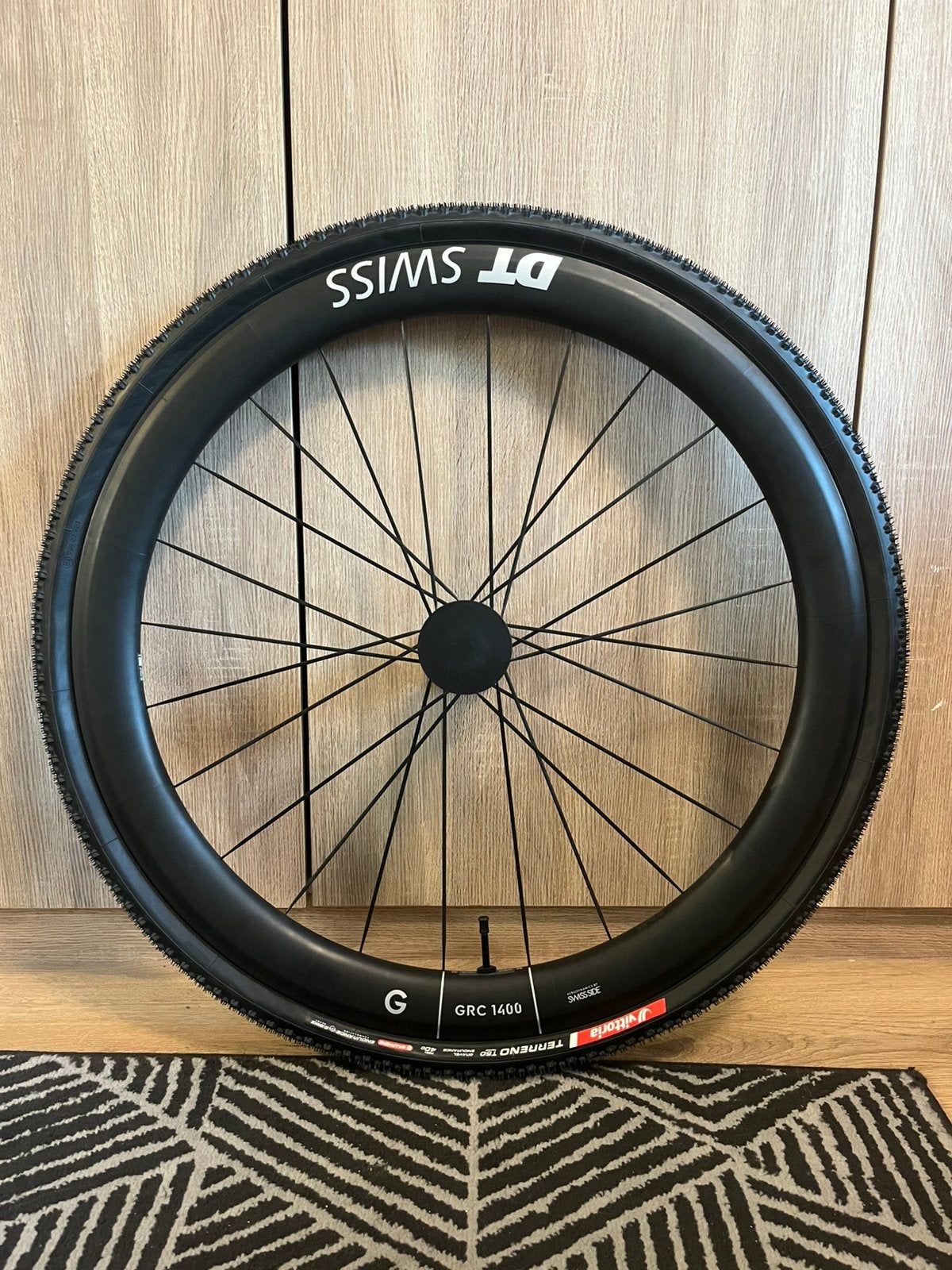 DT Swiss GRC 1400 dicut 50mm carbon gravel achterwiel, Fietsen en Brommers, Wiel, Ophalen of Verzenden, Zo goed als nieuw, Gravelbike