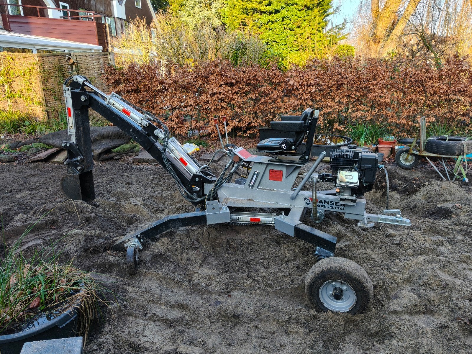 Mini graafmachine Jansen MB-300; met Japanse Knoop zeven, Ophalen, Zo goed als nieuw