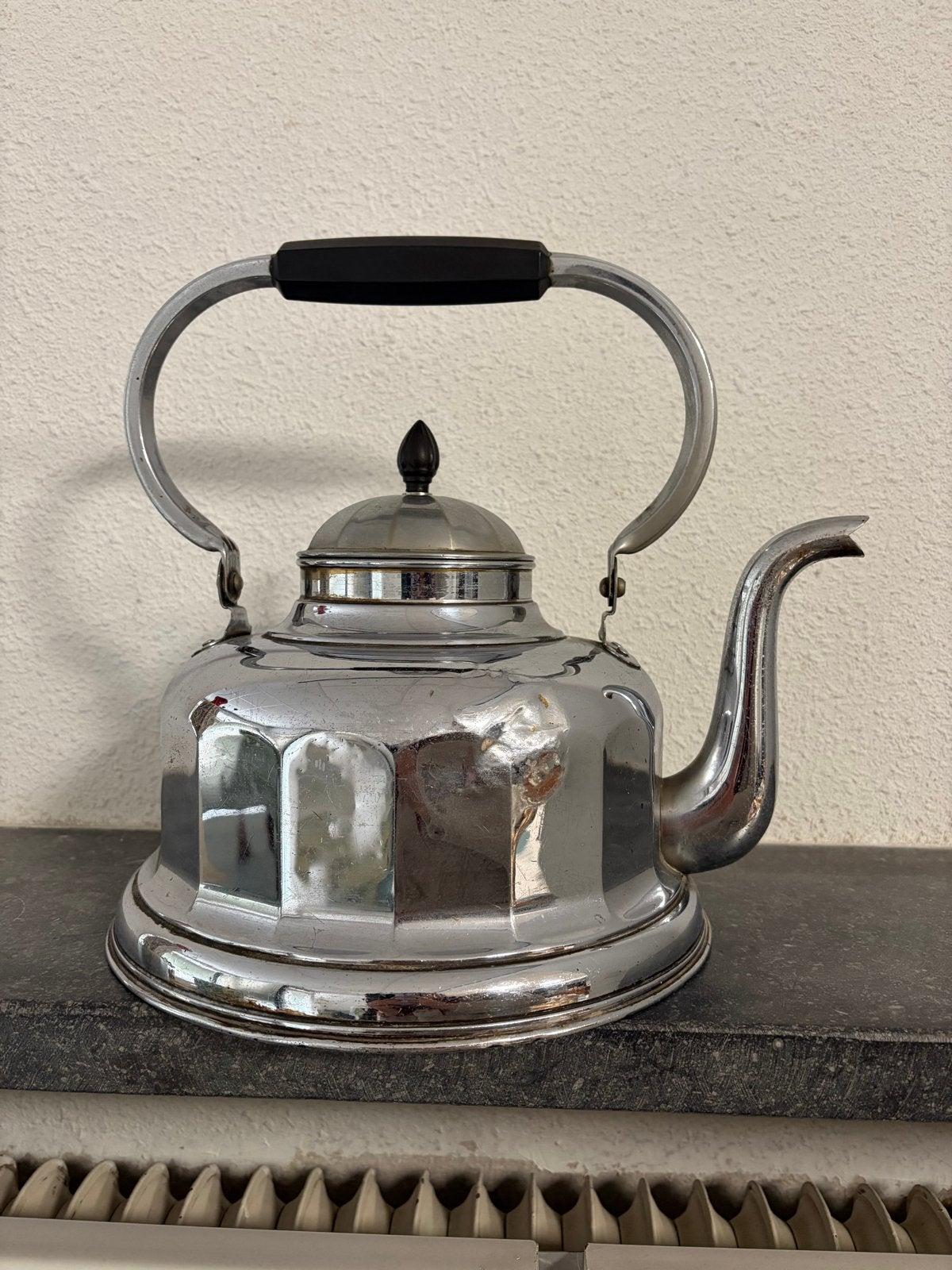 Vintage fluitketel, verchroomd, met bakelieten handvat, Verzenden
