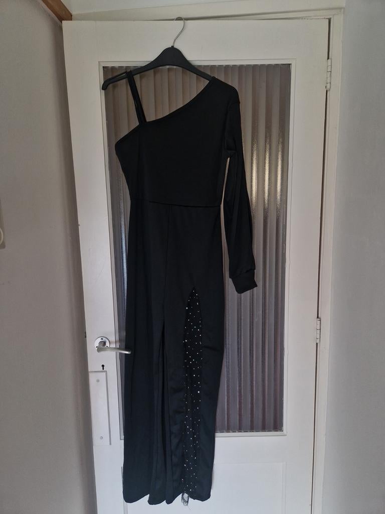 Zwarte jumpsuit met één mouw & glitterdetails  Tannie maat S, Nieuw, Ophalen of Verzenden, Maat 36 (S), Tannie
