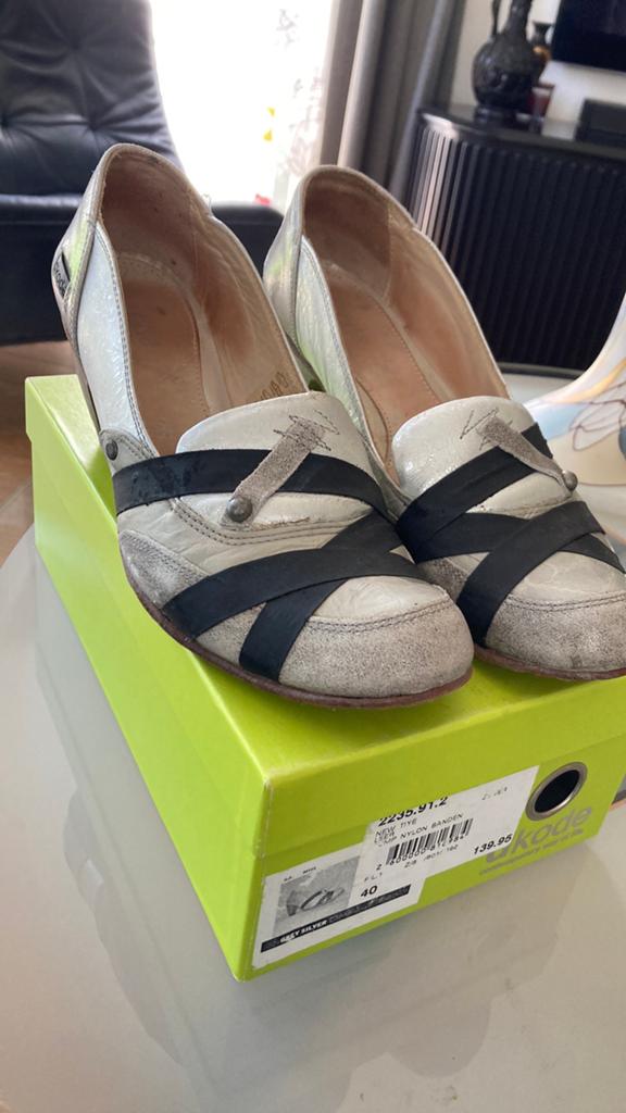Dkode stoere trendy zomerpump zgan 40, Ophalen of Verzenden, Zo goed als nieuw, Zwart