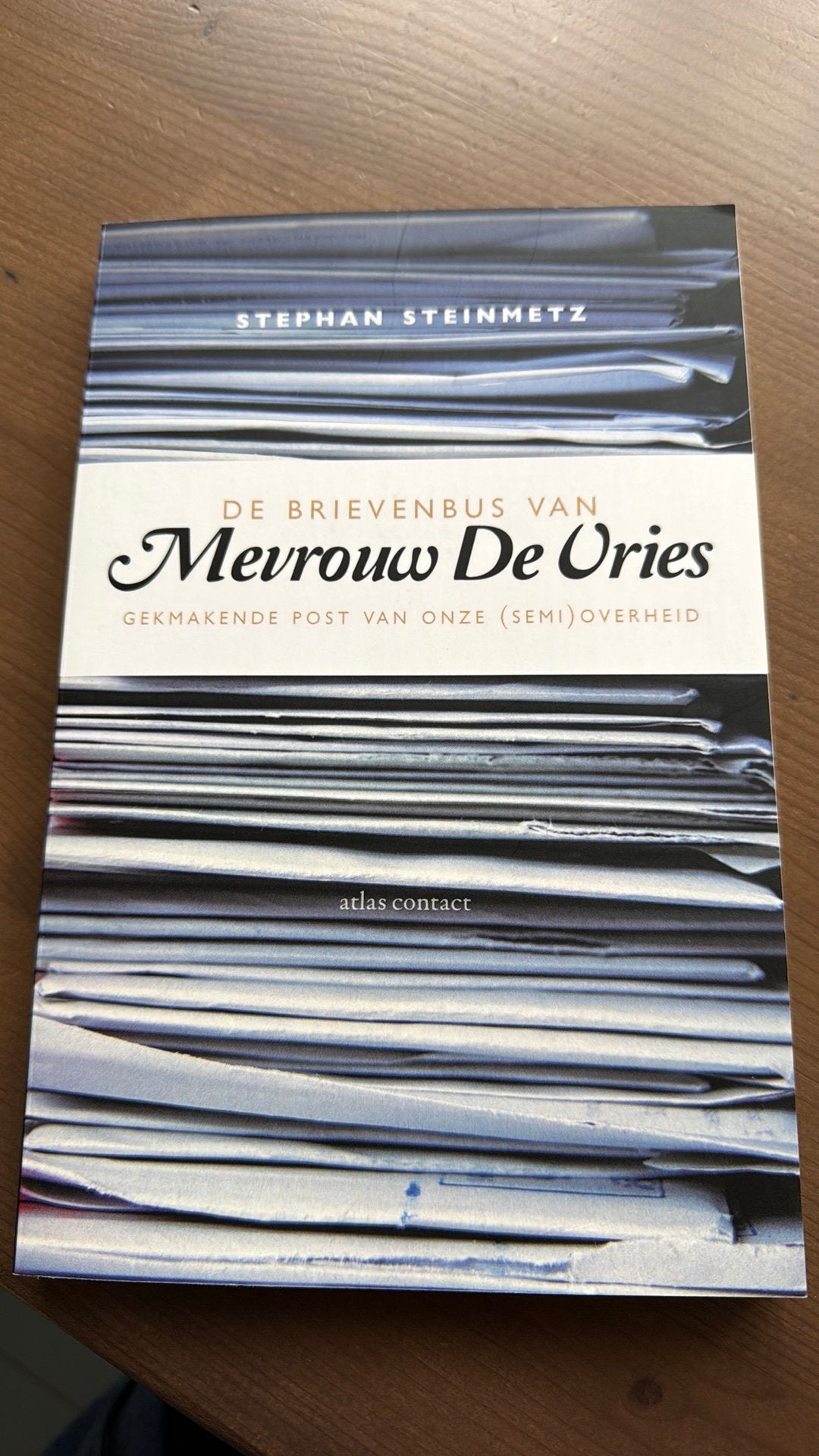 Stephan Steinmetz - De brievenbus van Mevrouw De Vries, Ophalen of Verzenden, Zo goed als nieuw, Nederland, Stephan Steinmetz