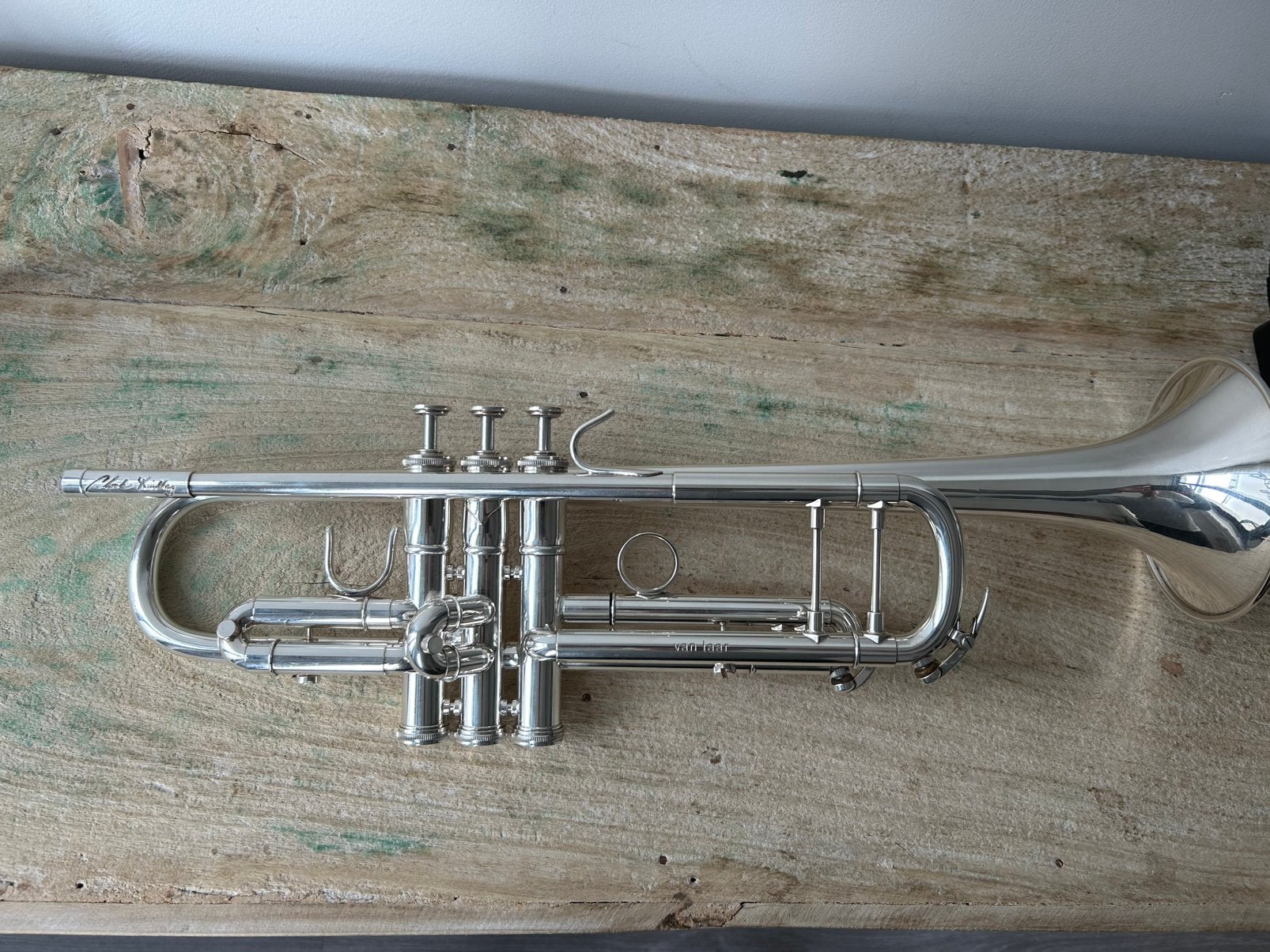 Van Laar Chuck Findley Trompet, Muziek en Instrumenten, Blaasinstrumenten | Trompetten, Ophalen of Verzenden, Gebruikt, Bes-trompet