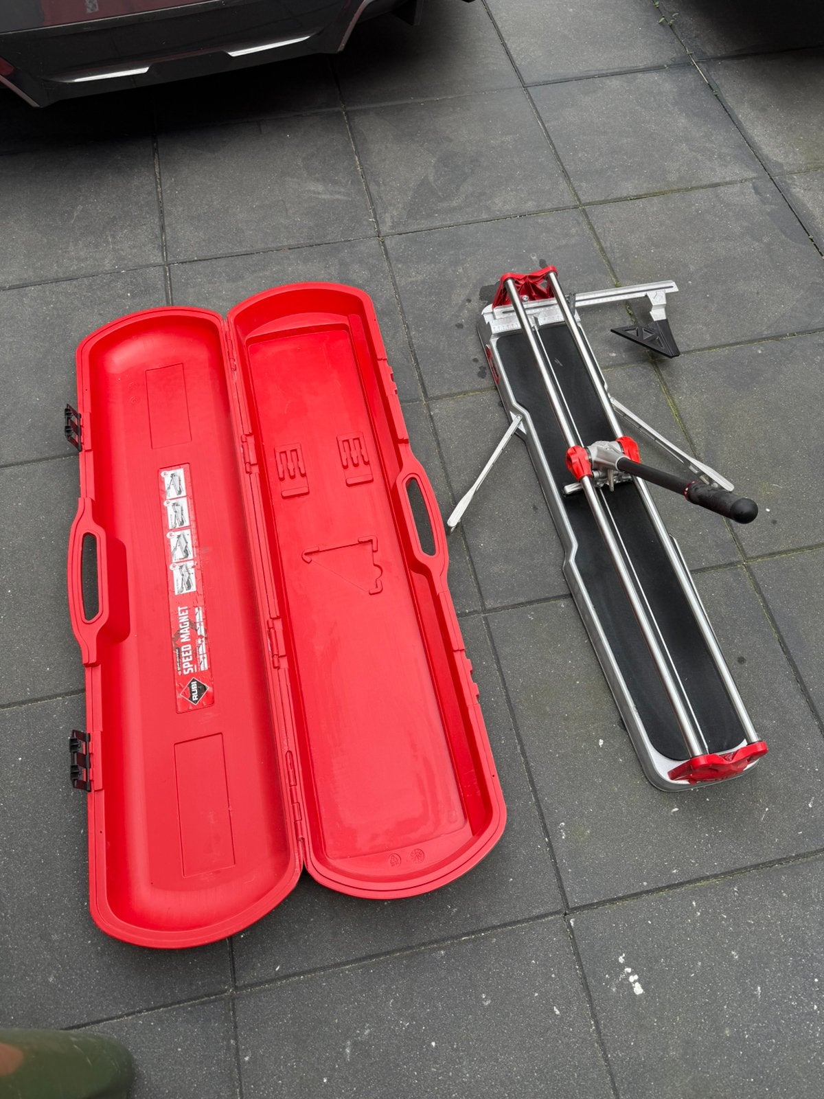 RUBI Speed-92 Magnet tegelsnijder 92 cm (14990) + koffer, Ophalen of Verzenden, Zo goed als nieuw, Snijgereedschap, Rubi