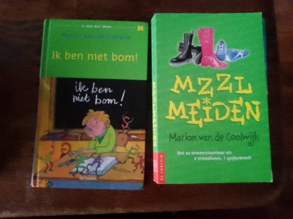 2x boek m v d coolwijk ik ben niet bom kasteel meiden, Ophalen of Verzenden, Zo goed als nieuw