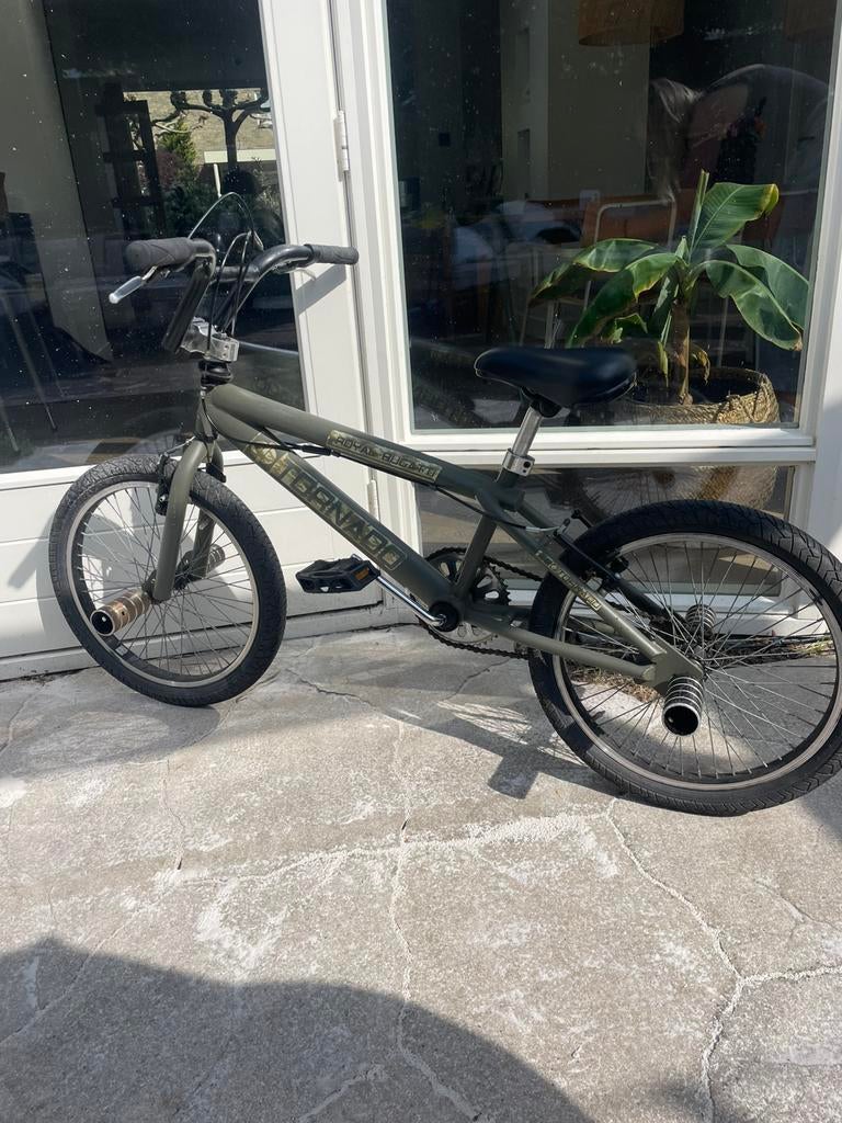 Super mooie en fijne bugatti tornado bmx fiets, Ophalen, Zo goed als nieuw, Aluminium, 16 tot 20 inch