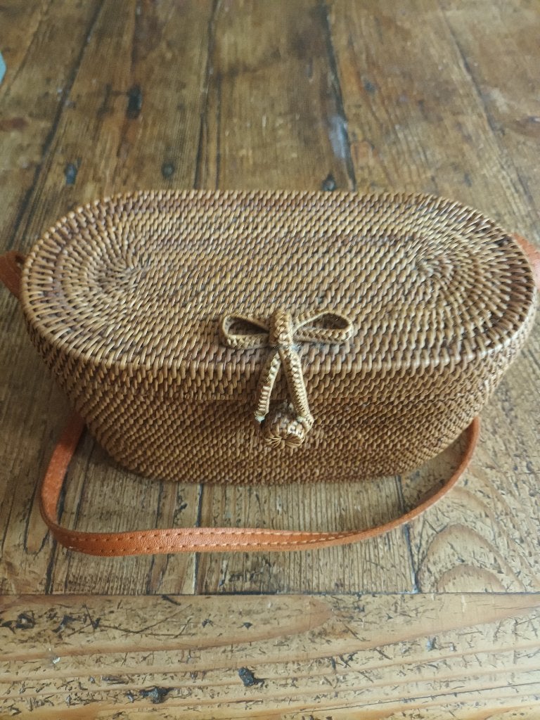 Bali Ata Tube Rattan Handtas ZGAN, Ophalen of Verzenden, Zo goed als nieuw, Bruin, Handtas