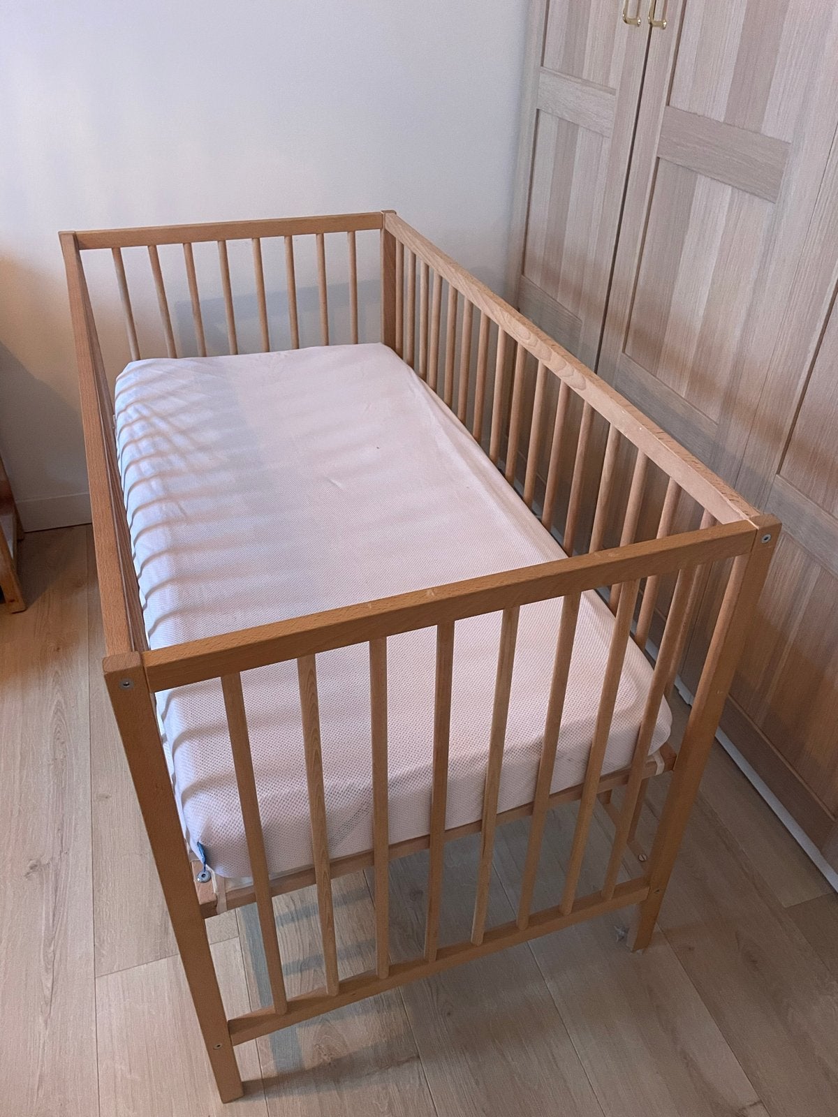 Houten ledikant Ikea met matras en AeroSleep topper, Ophalen, Gebruikt, Ledikant