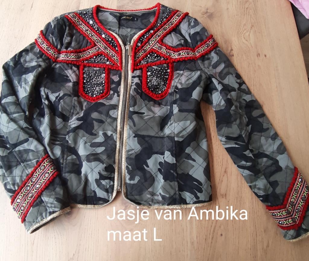 Jasje van Ambika maat L, Maat 42/44 (L), Ophalen of Verzenden, Zo goed als nieuw, Jasje