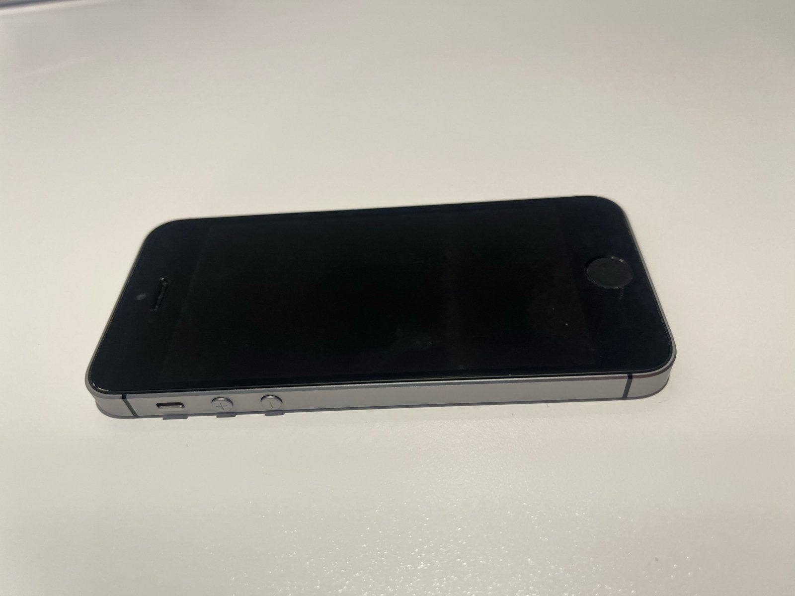 iPhone SE (2016) 32GB Grijs ZGAN, Telecommunicatie, Mobiele telefoons | Apple iPhone, Gebruikt, 16 GB, IPhone SE (2016), Ophalen of Verzenden
