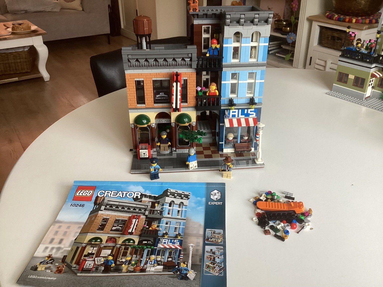 LEGO Creator Expert Detective's Office (10246), Ophalen of Verzenden, Gebruikt
