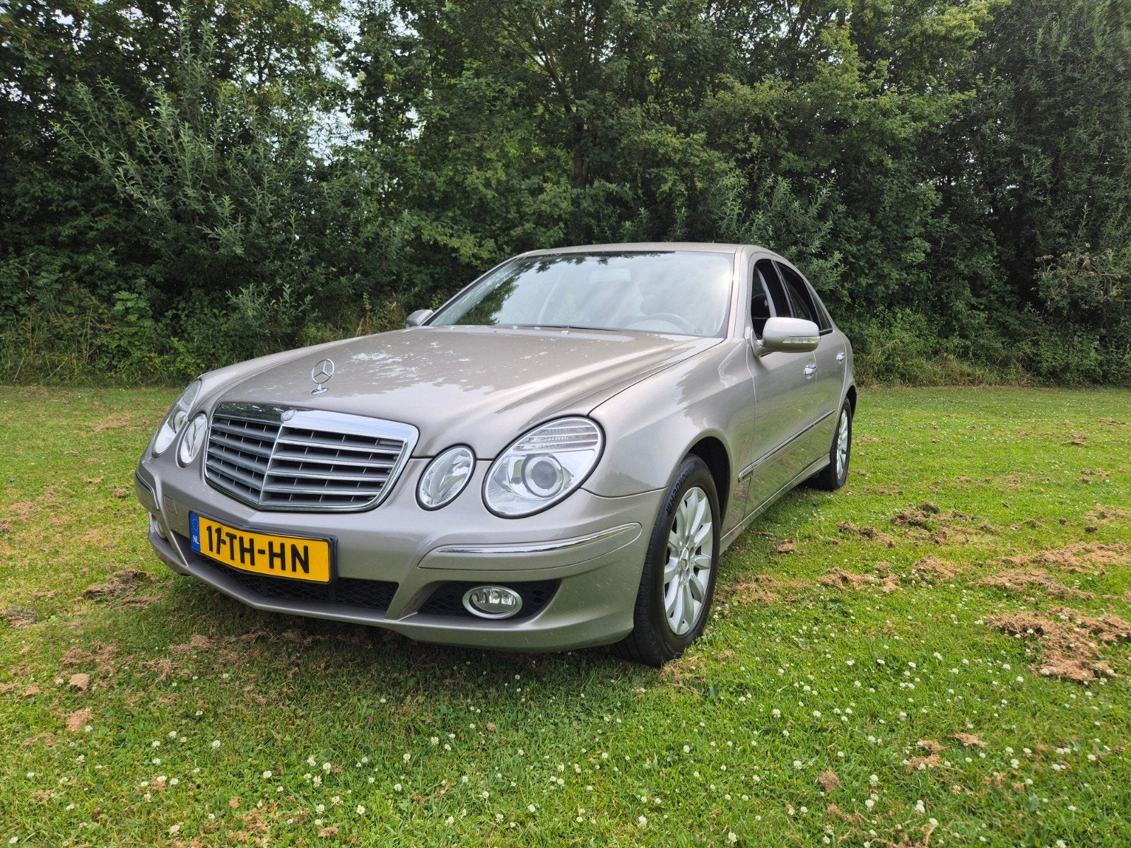 Mercedes-Benz E-Klasse 1.8 E200 Kompr Sedan 2006 Grijs, Auto's, Mercedes-Benz, 183 pk, Zwart, 4 cilinders, 1796 cc
