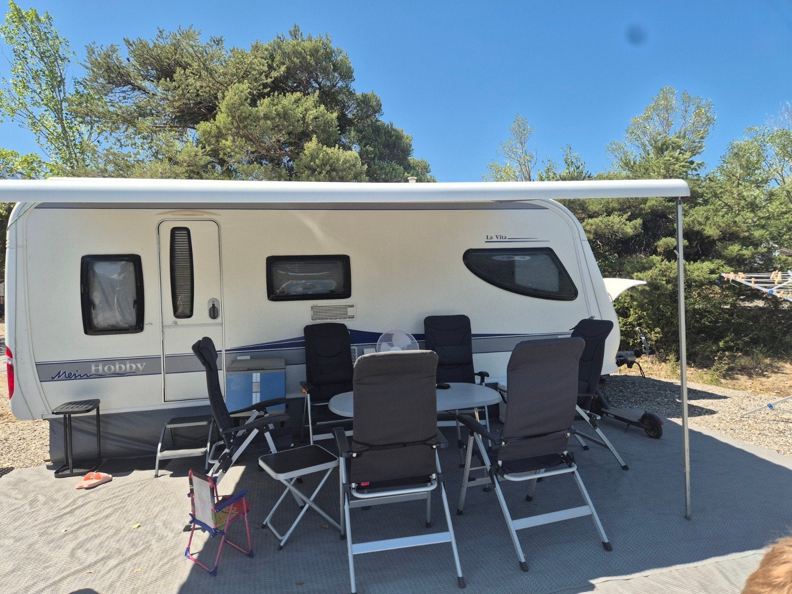 Hobby La Vita 560 - Super Luxe Caravan voor 6 Personen, Caravans en Kamperen, Rondzit, Hobby, Tot en met 6, Kachel