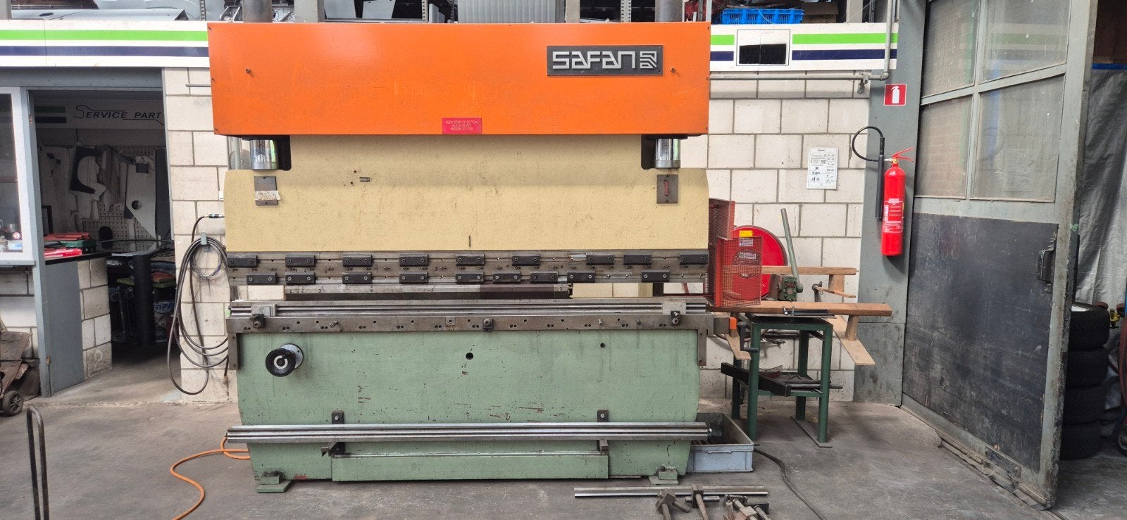 Safan Kantbank - Betrouwbare Metaalbewerking Machine, Zakelijke goederen, Machines en Bouw | Industrie en Techniek, Ophalen