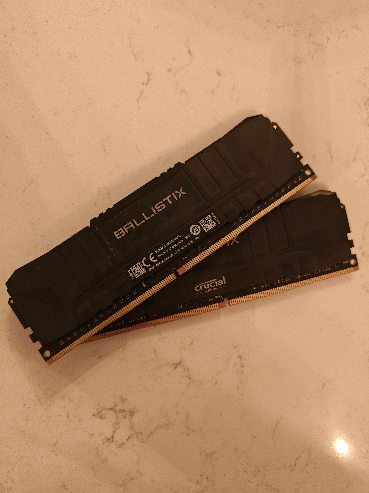 Crucial Ballistix DDR4 RAM 3200MHz CL16 (2x8GB)
