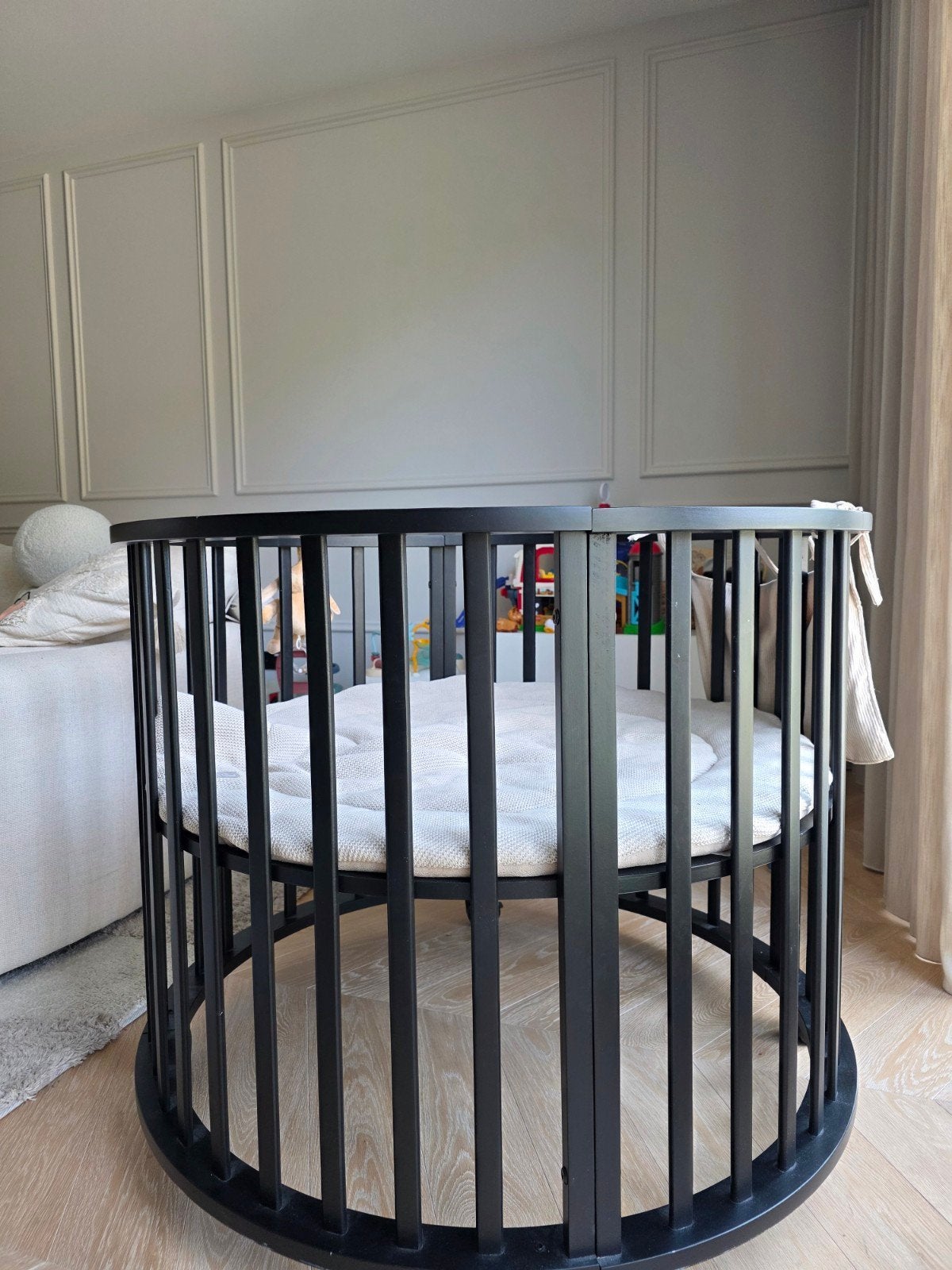 Europe Baby Circa box – mat zwart
Te koop: onze Europe Baby, Ophalen, Zo goed als nieuw, Rond, Wieltjes