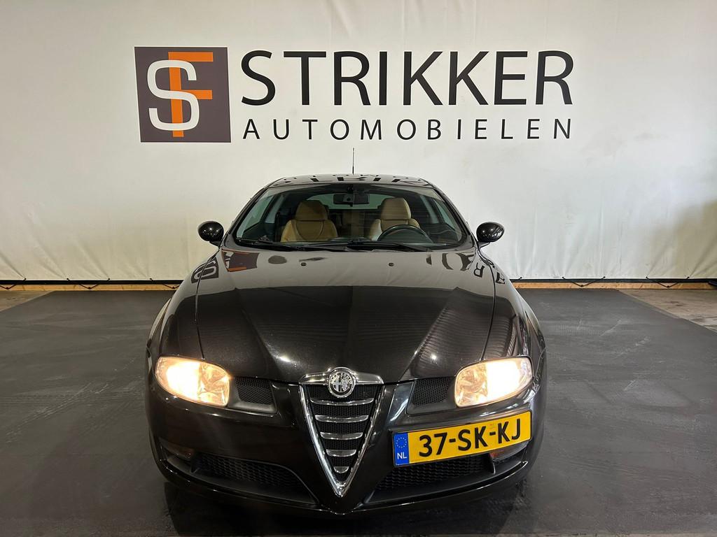 Alfa Romeo GT 1.8 T.Spark Distinctive, Auto's, Alfa Romeo, Voorwielaandrijving, Gebruikt, Beige, 4 cilinders