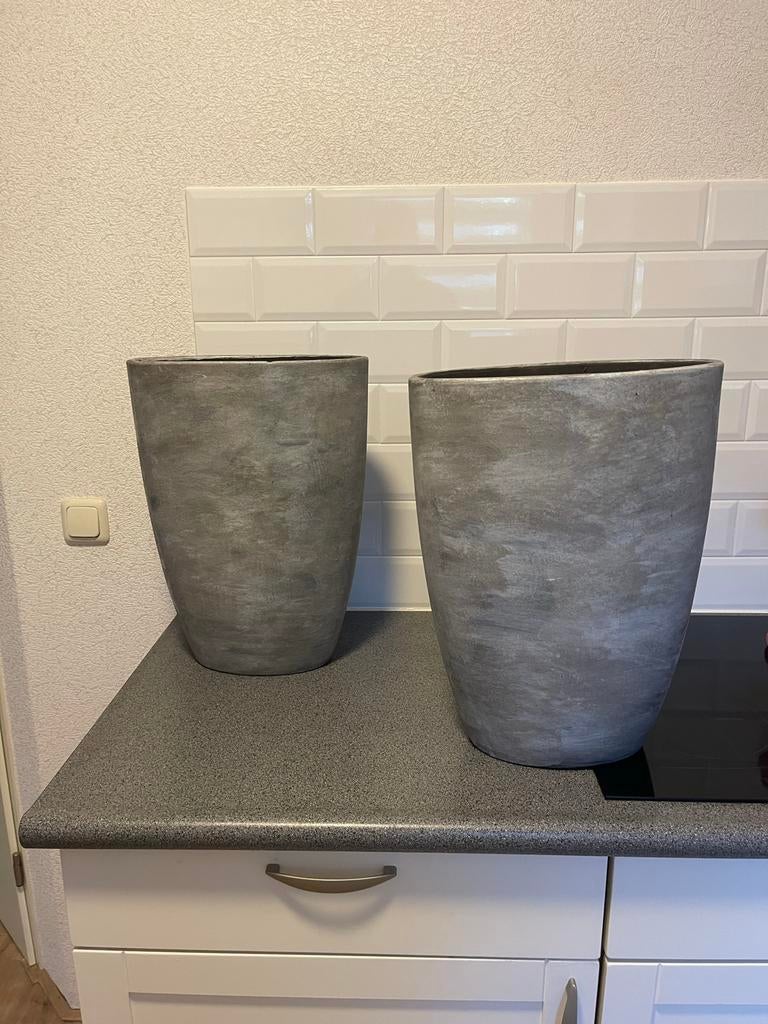 2x Ovale plantenpotten 45cm hoog, grijs antaciet beton look, Tuin en Terras, Ophalen, Steen, Minder dan 60 cm, Rond