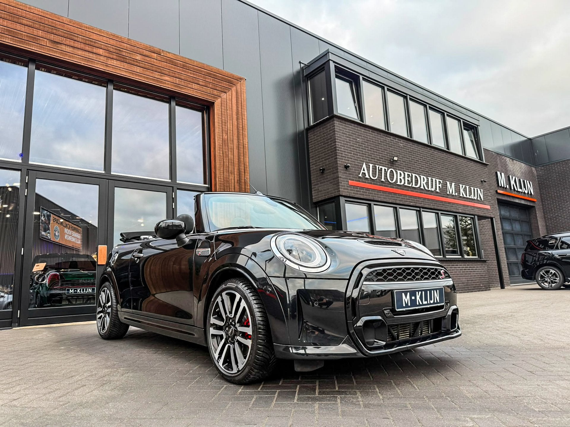Mini Cabrio 2.0 Cooper S MINI Yours F1 aut 178pk/Ned auto/Lo, Auto's, 1300 kg, Gebruikt, 4 cilinders, 4 stoelen
