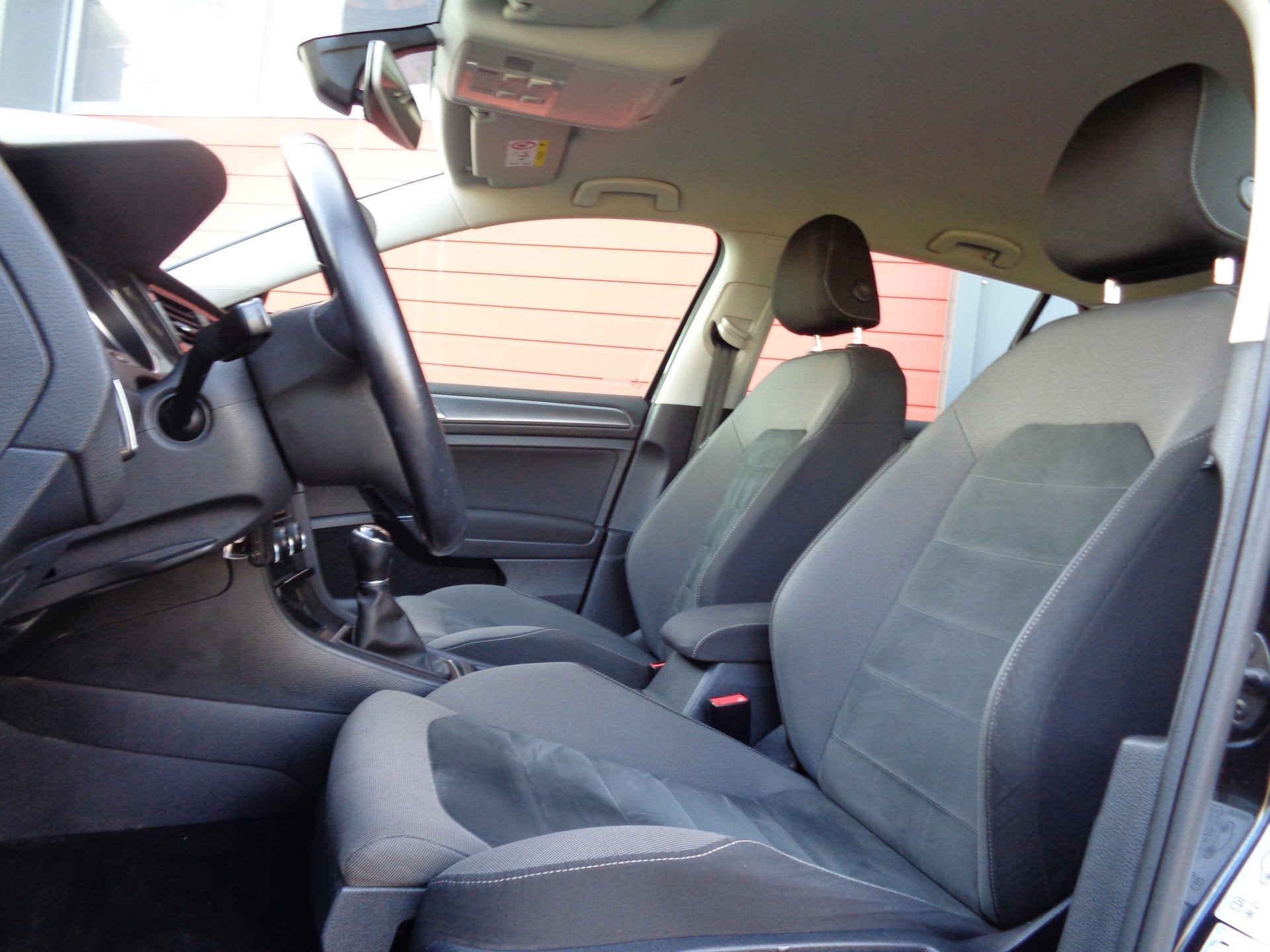 Volkswagen Golf 1.0 TSI Comfortline Business 116PK Clima Cru, Auto's, Euro 6, Automatische klimaatregeling, Zwart, Origineel Nederlands