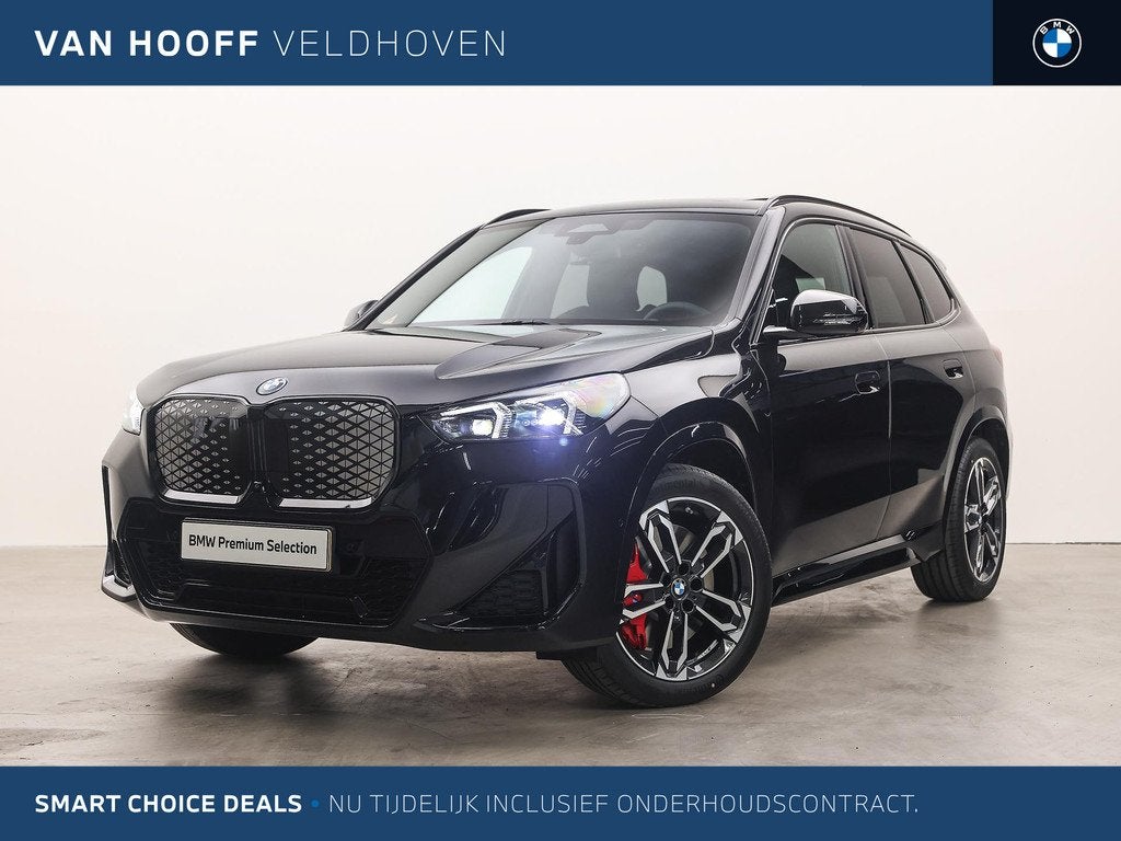BMW iX1 eDrive20 M Sport / Trekhaak / Sportstoelen / Head-Up