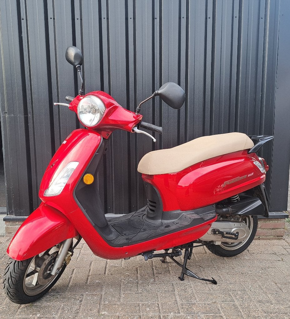 Rode Sym Fiddle II 50 S bromscooter, Ophalen, Zo goed als nieuw, Benzine, Fiddle
