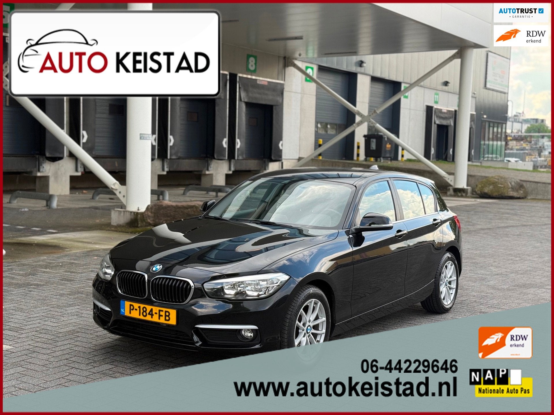 BMW 1-serie 116i Sport NAVIGATIE/CRUISE/STOELVERWARMING! NIE, Auto's, 1-Serie, Zwart, 3 cilinders, 1499 cc
