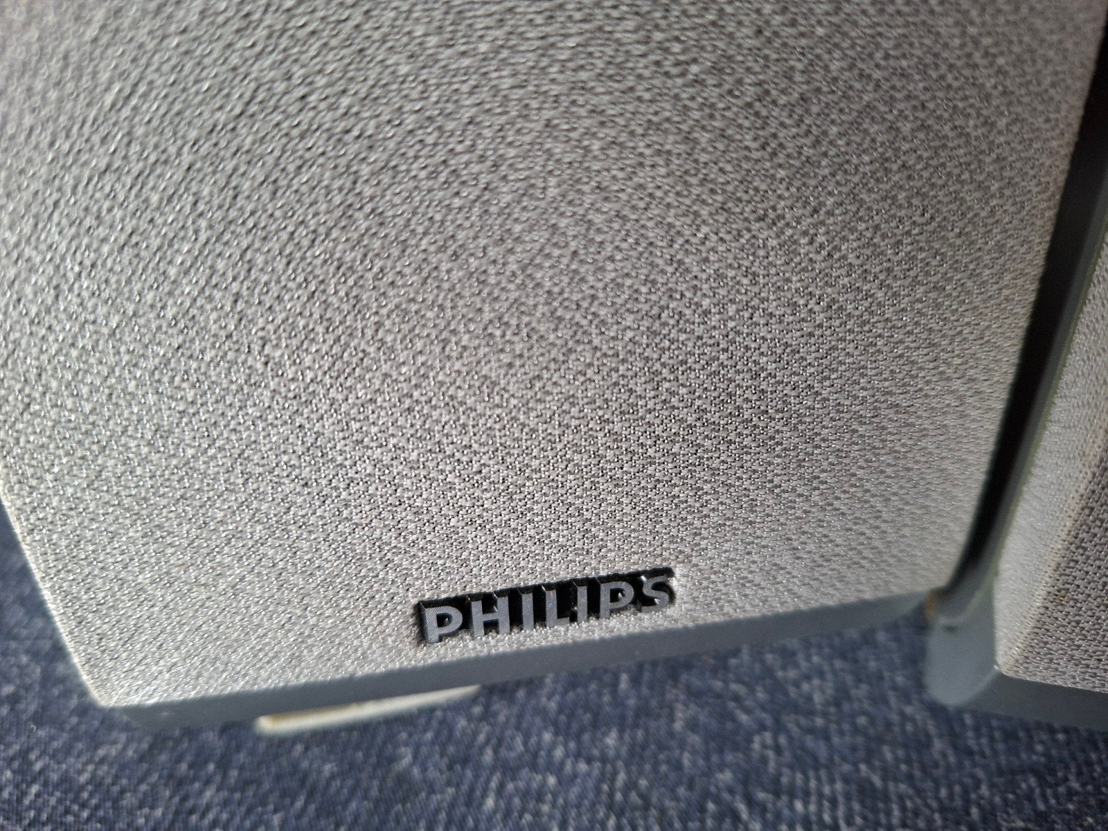Kleine Philips speakers 10x20 cm, Ophalen