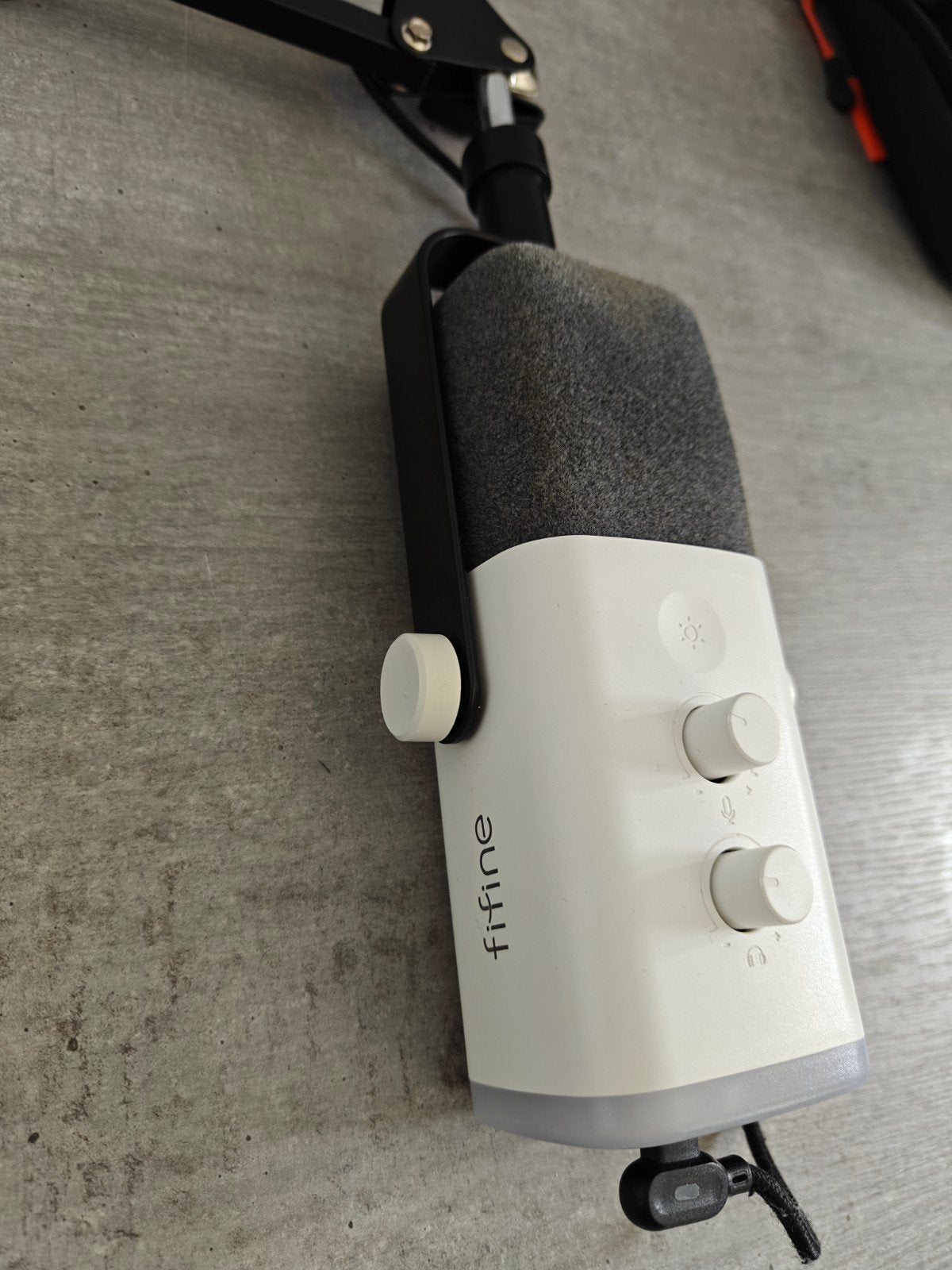 Fifine USB Microfoon met Arm - Ideaal voor Streaming/Gaming, Muziek en Instrumenten, Ophalen of Verzenden, Zo goed als nieuw, Studiomicrofoon