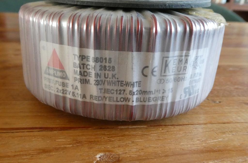 Ringkerntrafo Amplimo 230V/2x22V 5,1A, Hobby en Vrije tijd, Elektronica-componenten, Ophalen of Verzenden, Zo goed als nieuw