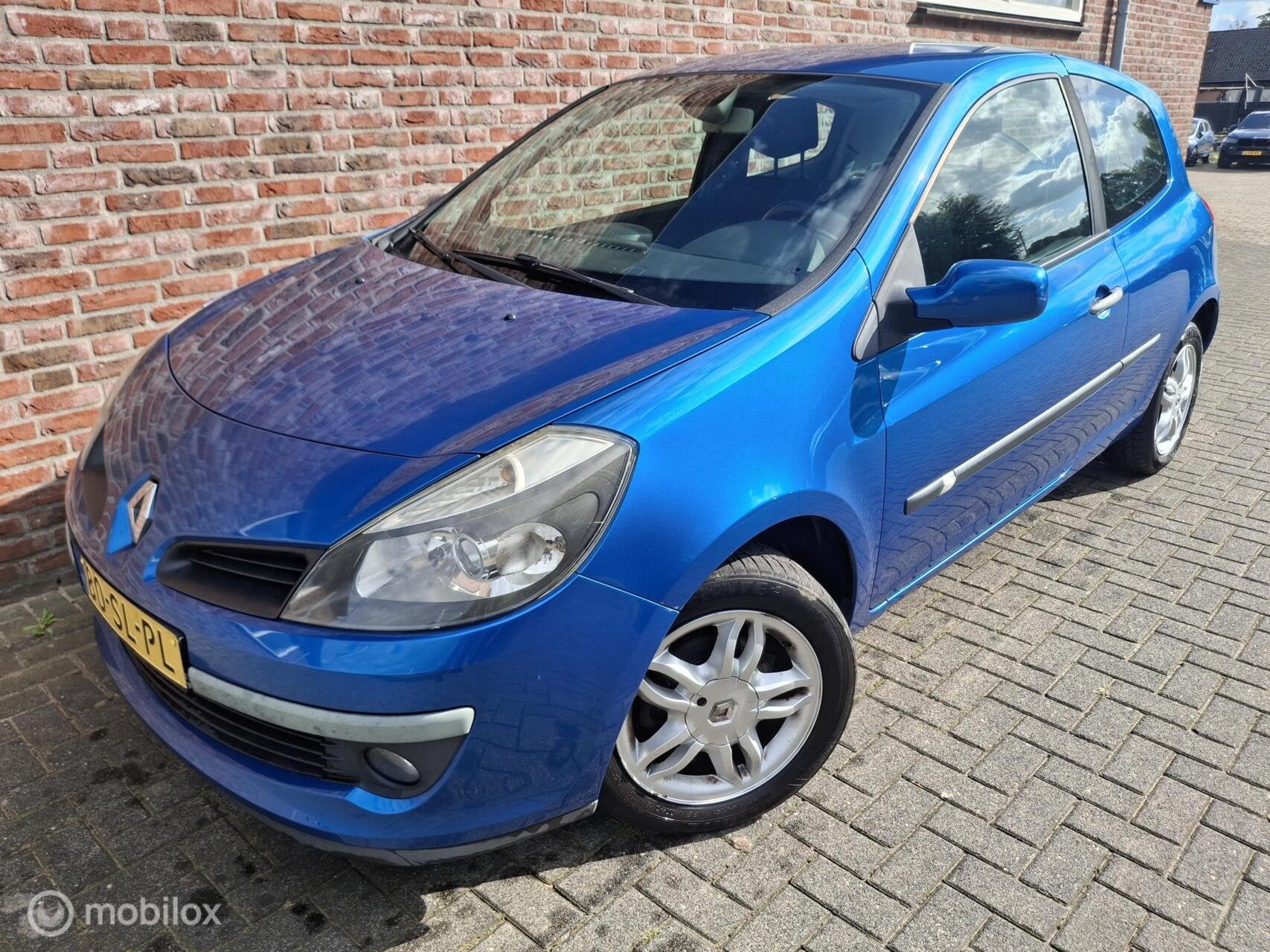 Renault Clio 1.2-16V Dynamique Comfort, Auto's, Voorwielaandrijving, 535 kg, Gebruikt, 4 cilinders
