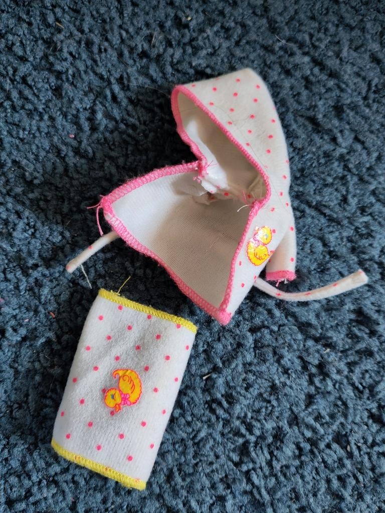 Barbie baby badjas en handdoekje, Ophalen of Verzenden, Pop