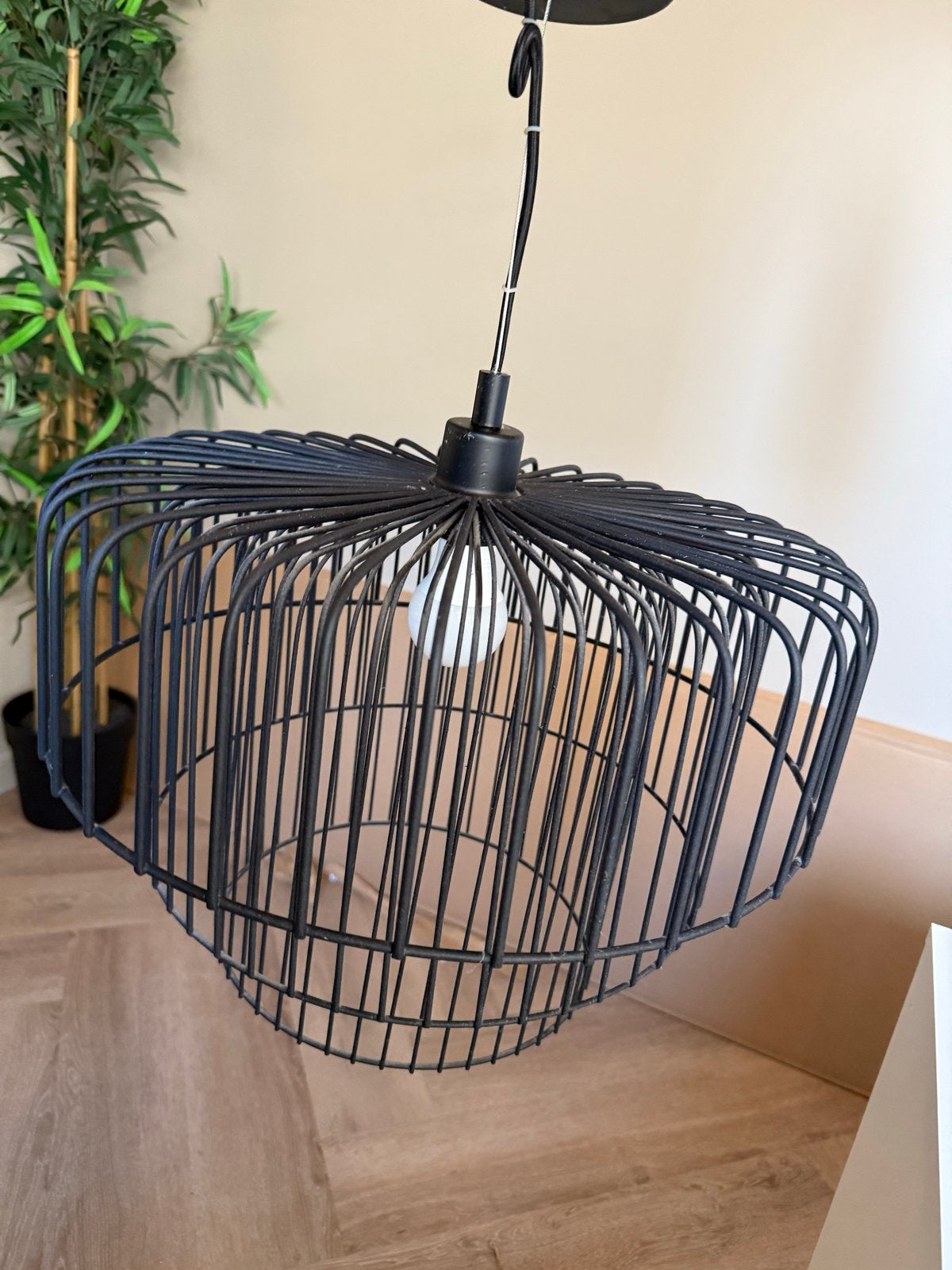 Zwarte H&M Home hanglamp - Zwaar metalen design, Ophalen, Zo goed als nieuw, Metaal, E27 (groot)