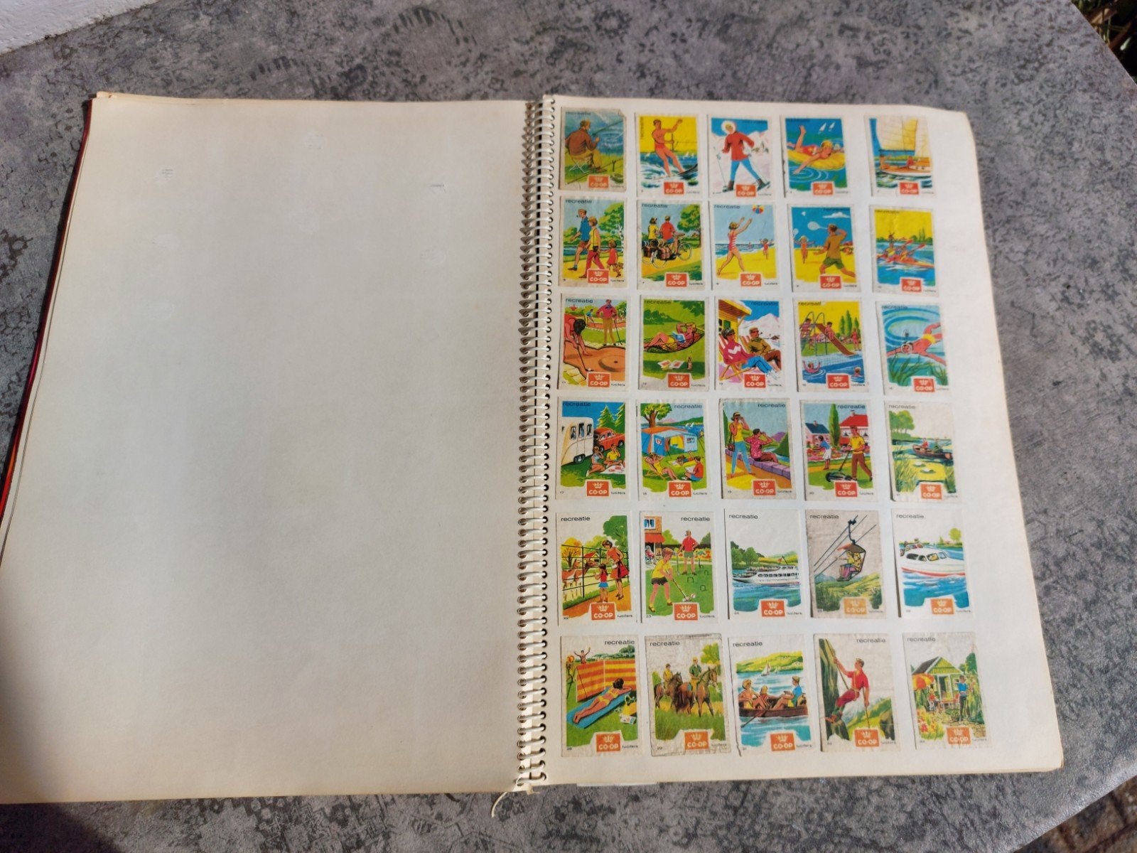 Vintage Verzamelalbum met diverse reclameplaatjes, Verzamelen, Ophalen of Verzenden