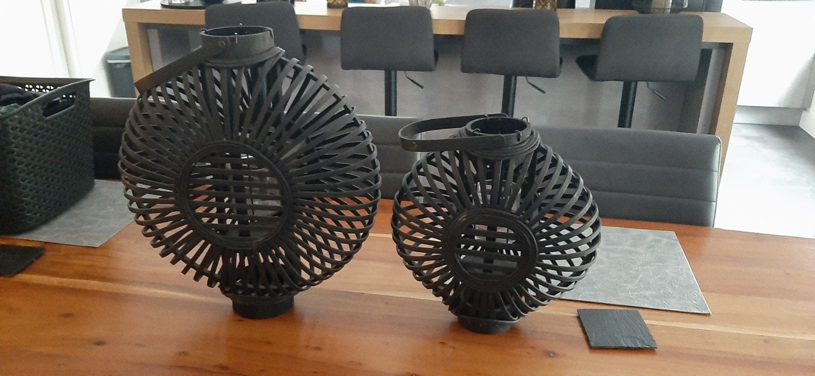 Set van 2 zwarte rotan lantaarns, sfeervol en decoratief, Huis en Inrichting, Lantaarn, Zwart, Natuurlijk materiaal, Ophalen of Verzenden