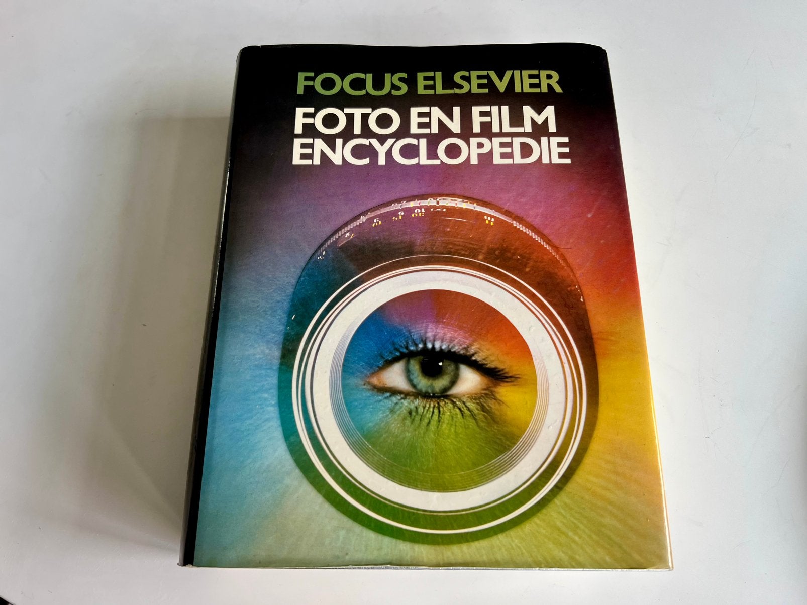 Foto en film encyclopedie, Boeken, Hobby en Vrije tijd, Ophalen of Verzenden, Zo goed als nieuw, Fotograferen en Filmen