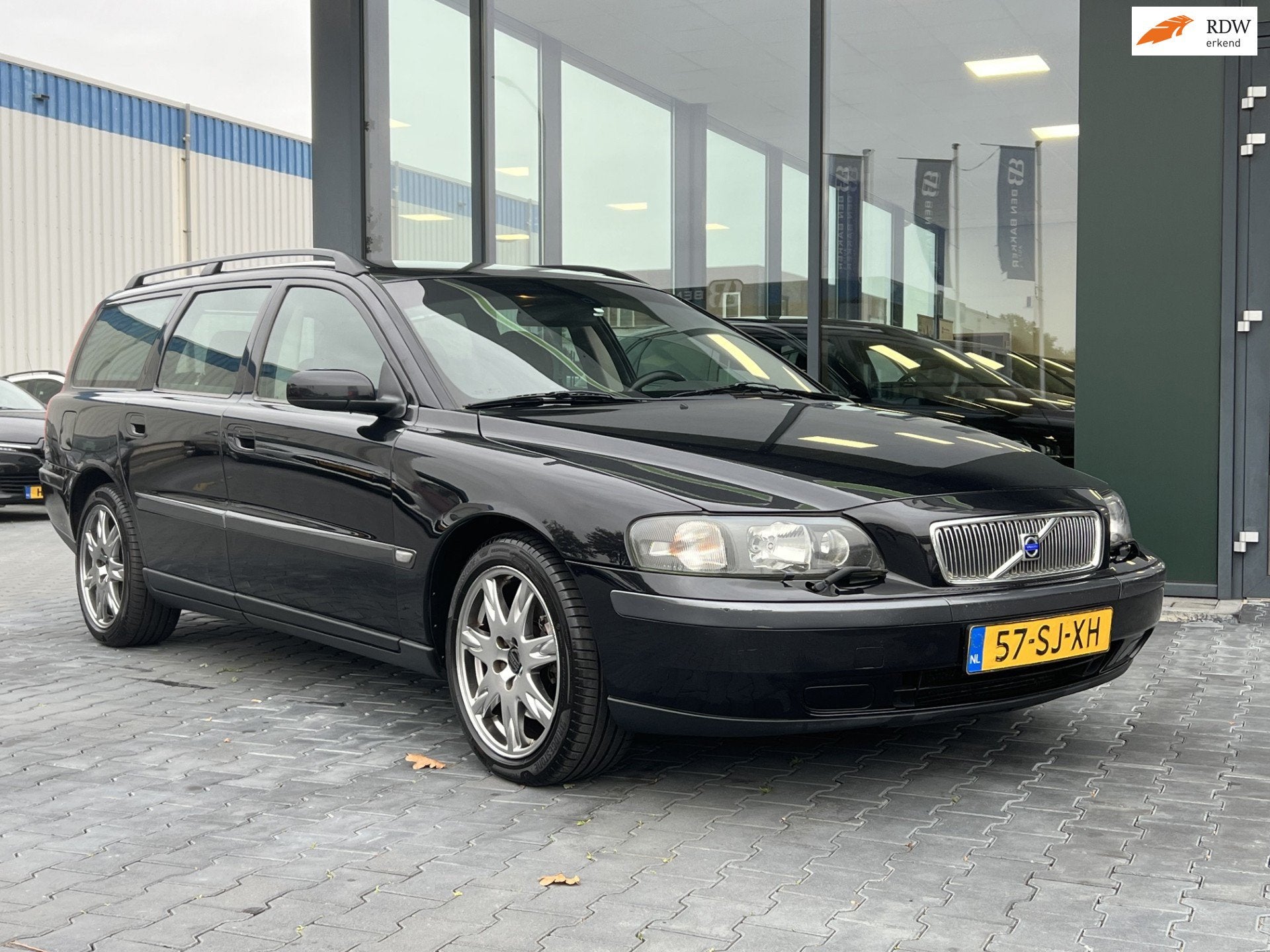 Volvo V70 2.4 D5 GEARTRONIC EDITION II AUTOMAAT LEDER, Auto's, Xenon verlichting, Zwart, Diesel, 2401 cc
