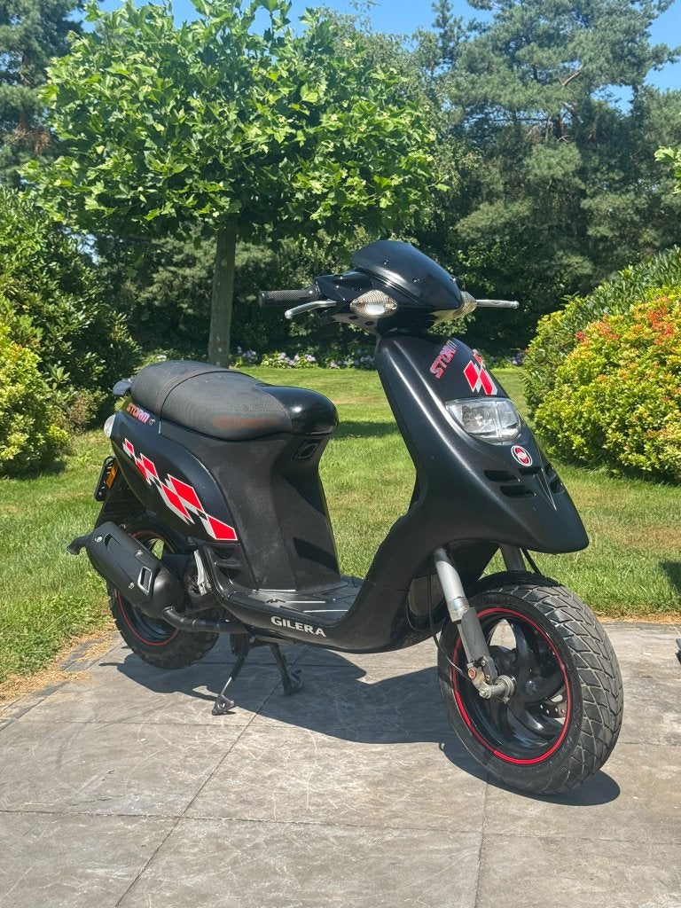 ⭐️Piaggio Typhoon 50cc 2 takt strom NIEUWSTAAT⭐️