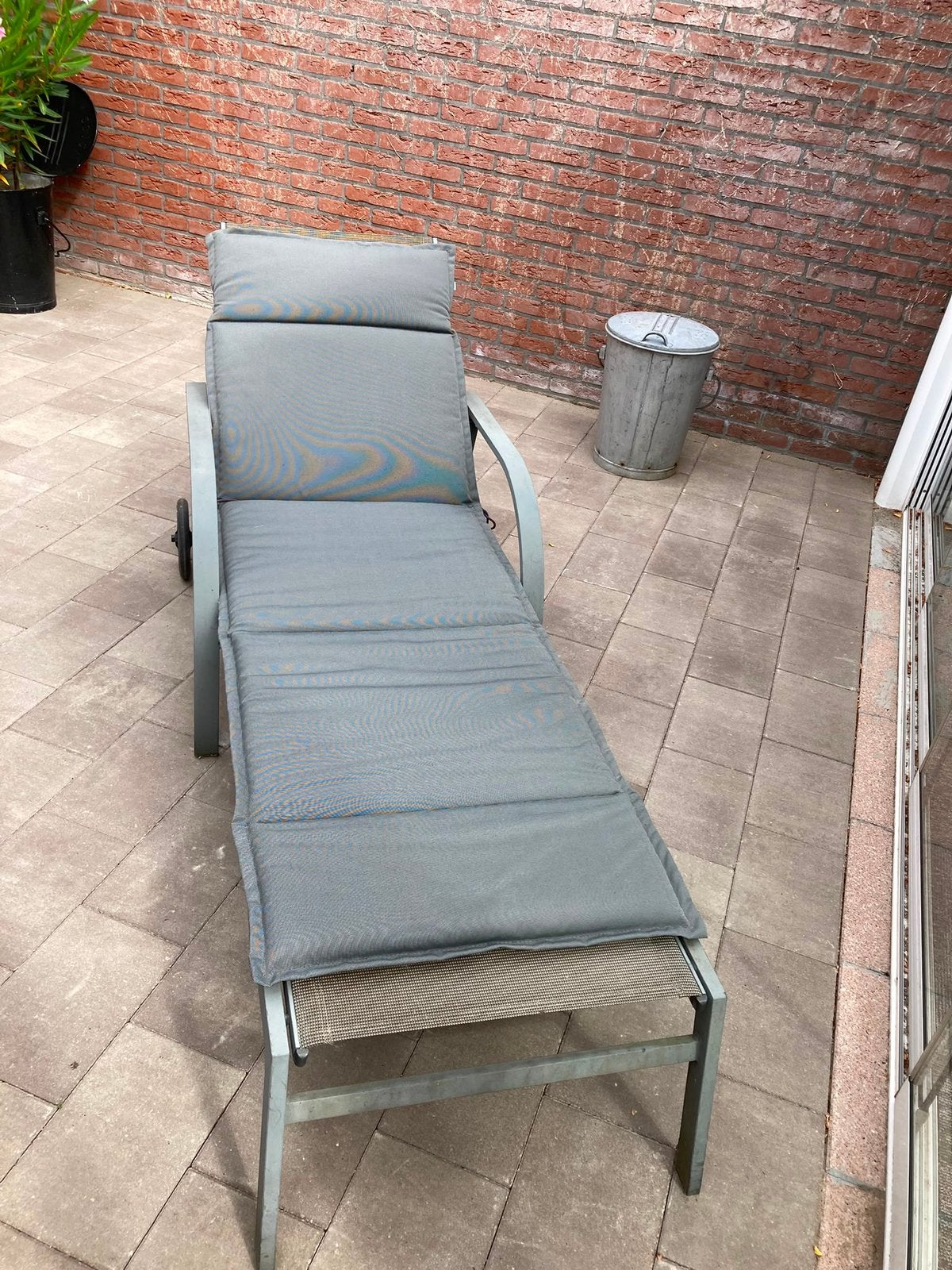 2st ligbed (incl kussens), Tuin en Terras, Ligbedden, Ophalen, Zo goed als nieuw, Kunststof, Verstelbaar